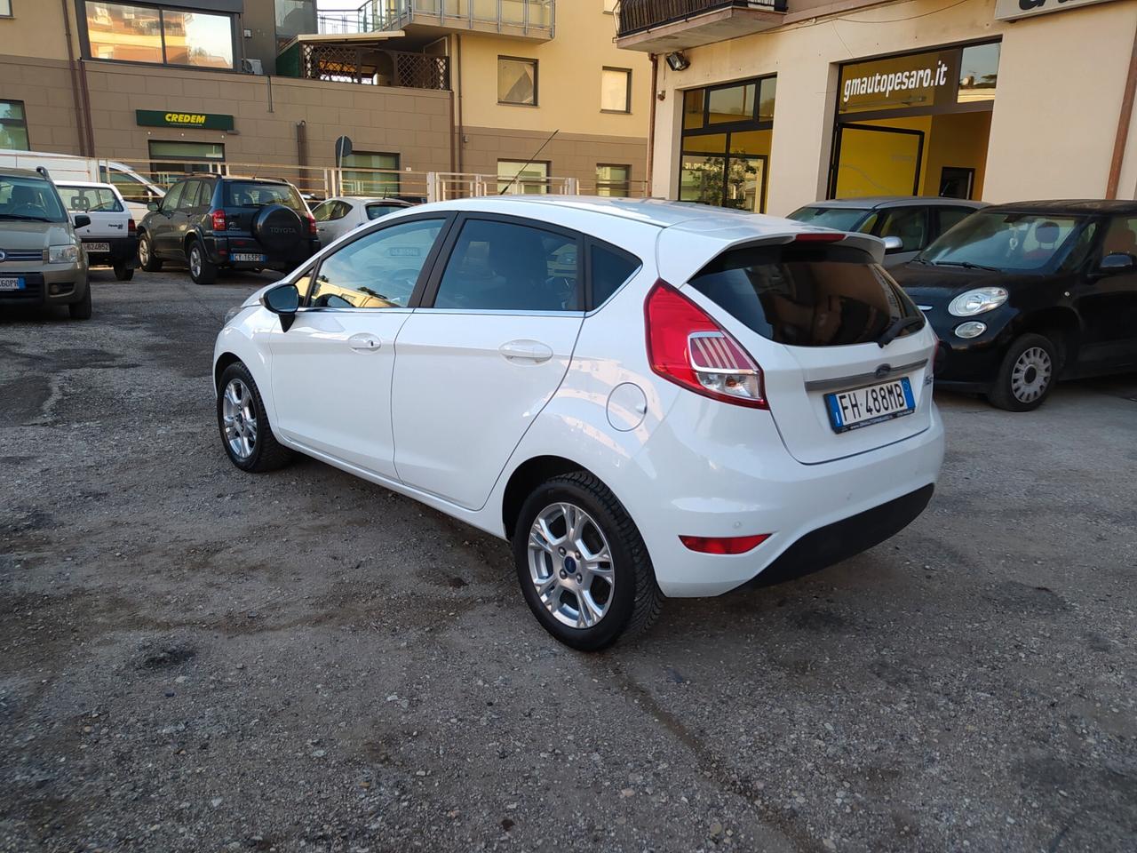 Ford Fiesta 1.4 5 porte Bz.- GPL Black & White Edition Neopatentati