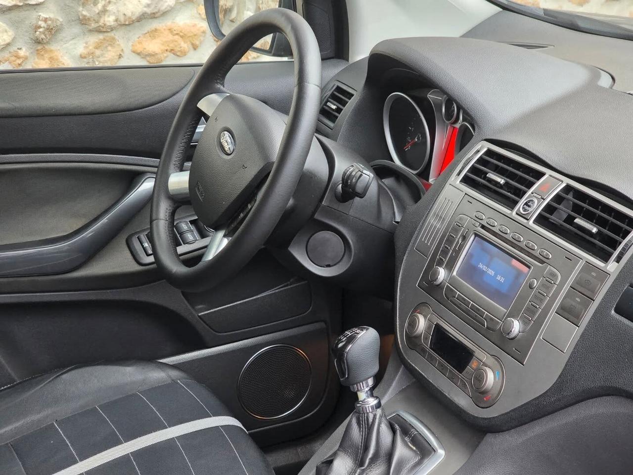 Ford Kuga Kuga+ 2.0 TDCi 140 CV 2WD DPF