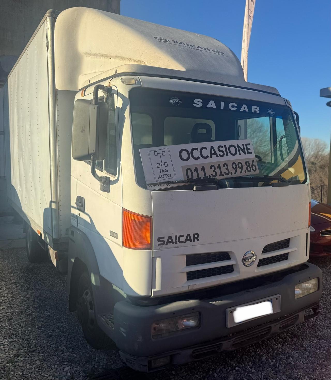Nissan atleon 35.13 boxato patente b cellula