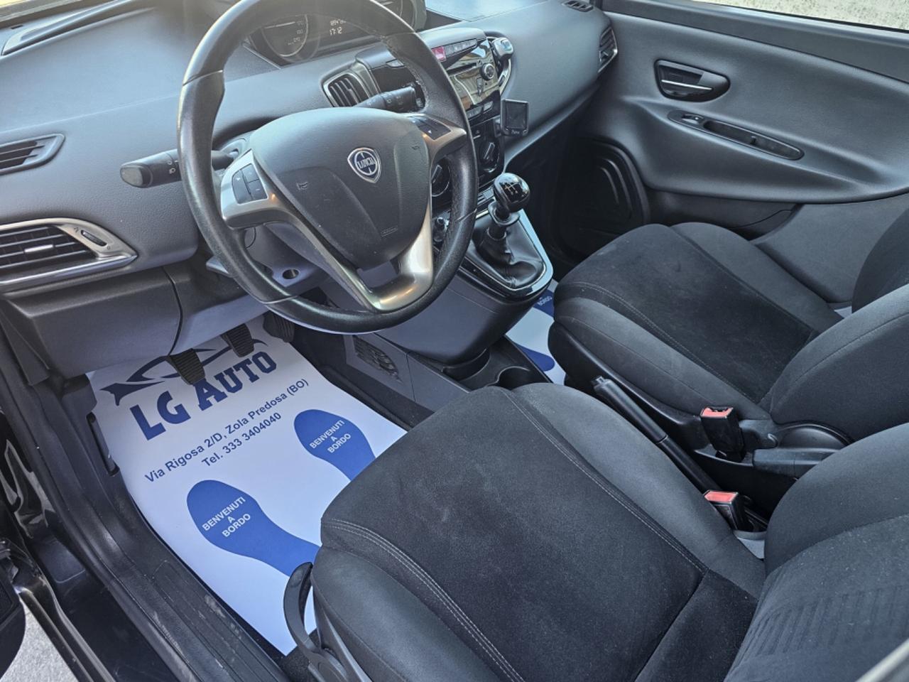 Lancia Ypsilon 0.9 TwinAir 85 CV 5 porte Metano Ecochic Gold