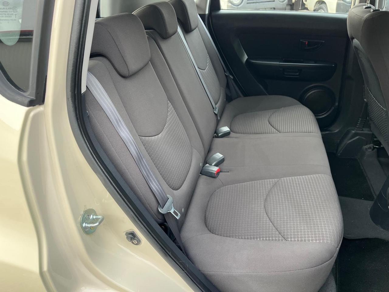 Kia soul -1.6 crdi -full-km 85000-2011