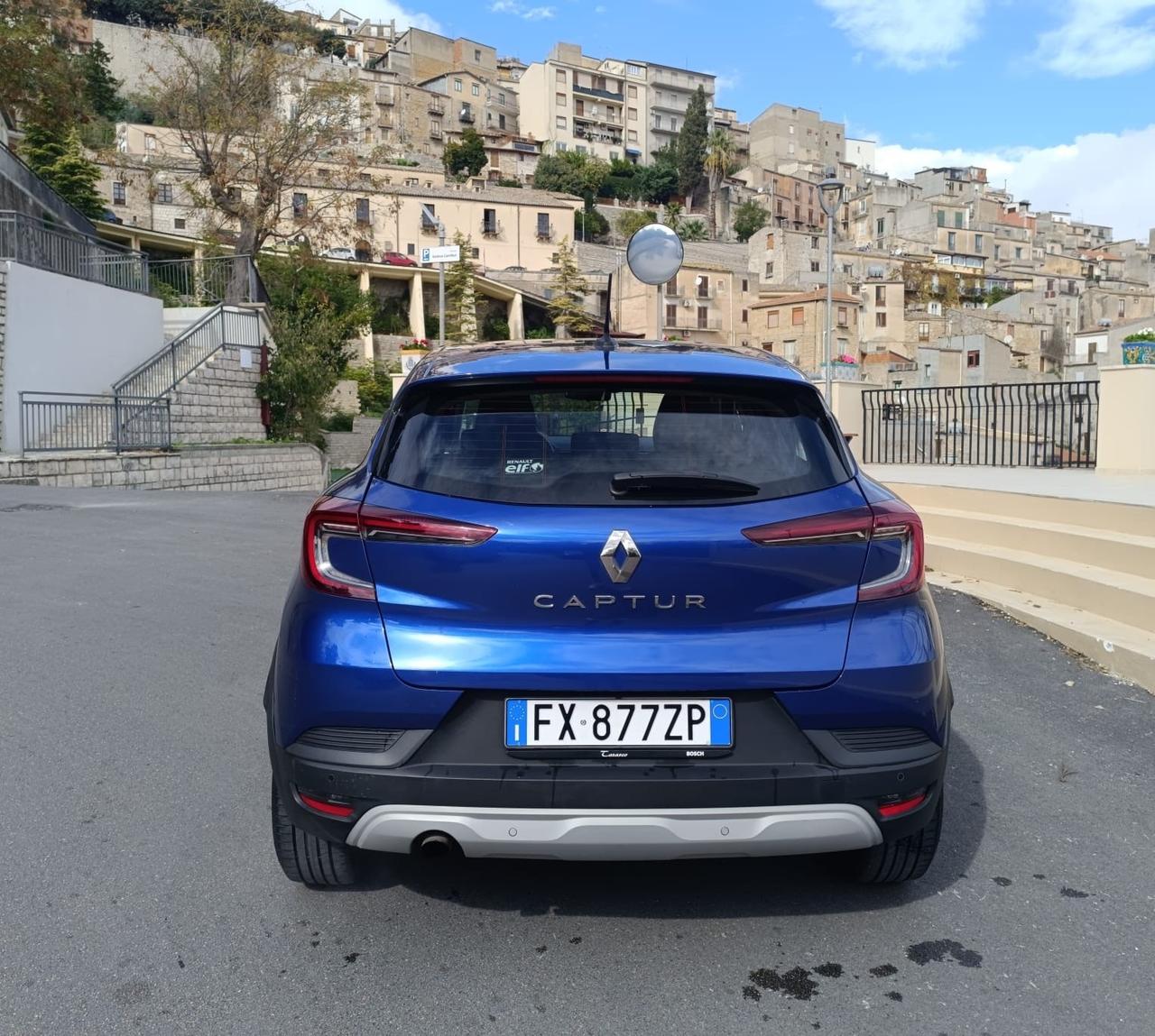 Renault Captur TCe 100 CV Intens