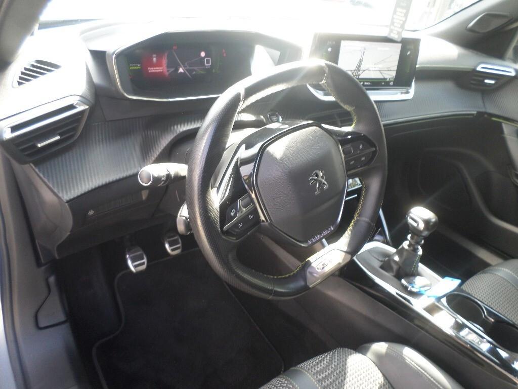 Peugeot 2008 BlueHDi 130 S&S EAT8 GT Line