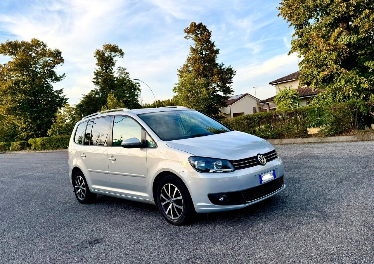 Volkswagen Touran 1.6 TDI DSG Comfortline