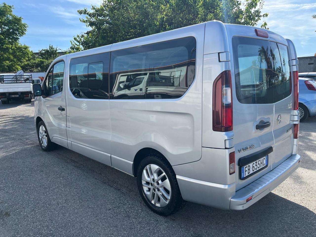 Opel vivaro combi/9 posti-1.6 bit.d-2015