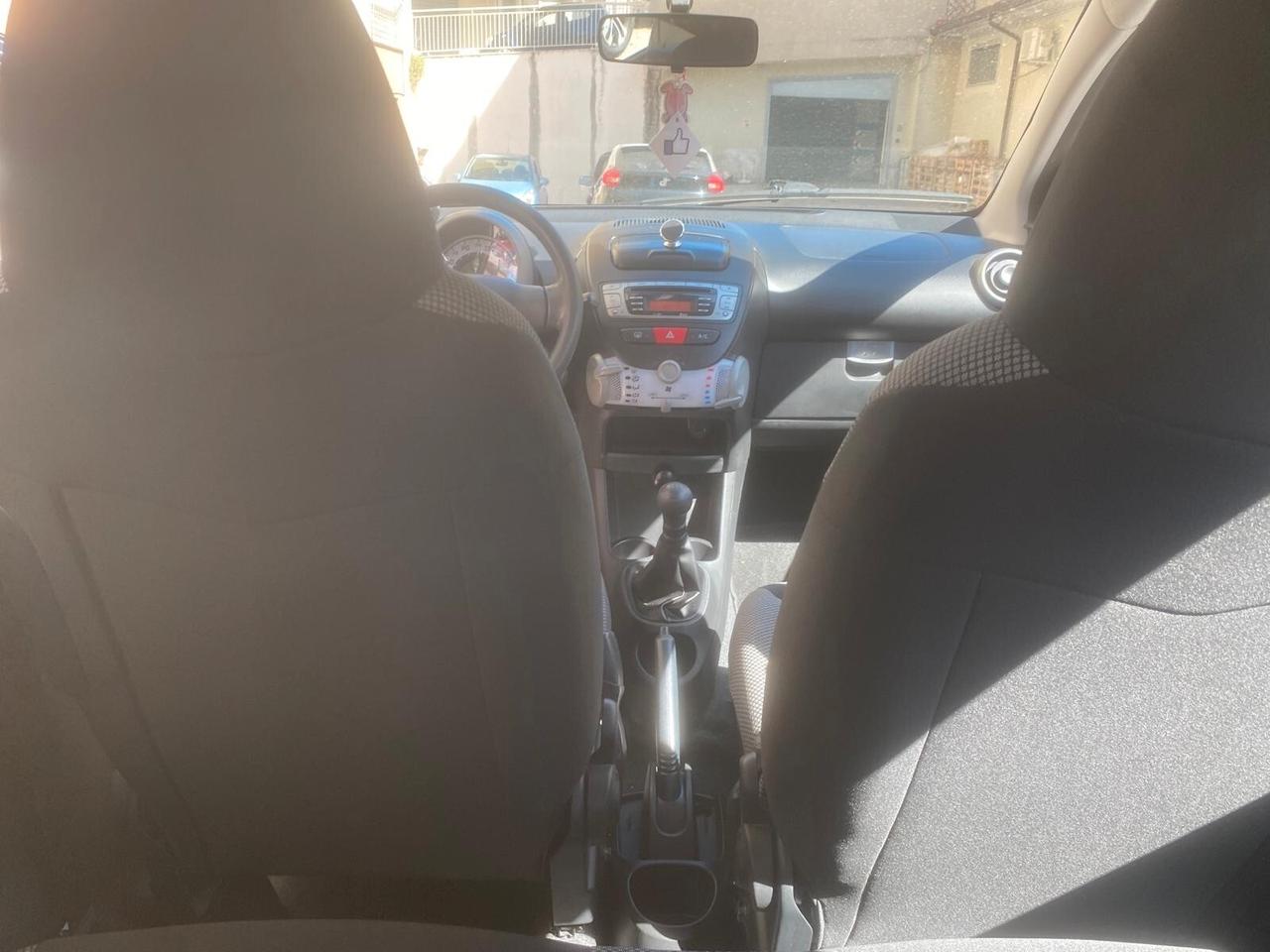 Toyota Aygo 1.0 12V VVT-i 5 porte Lounge Connect