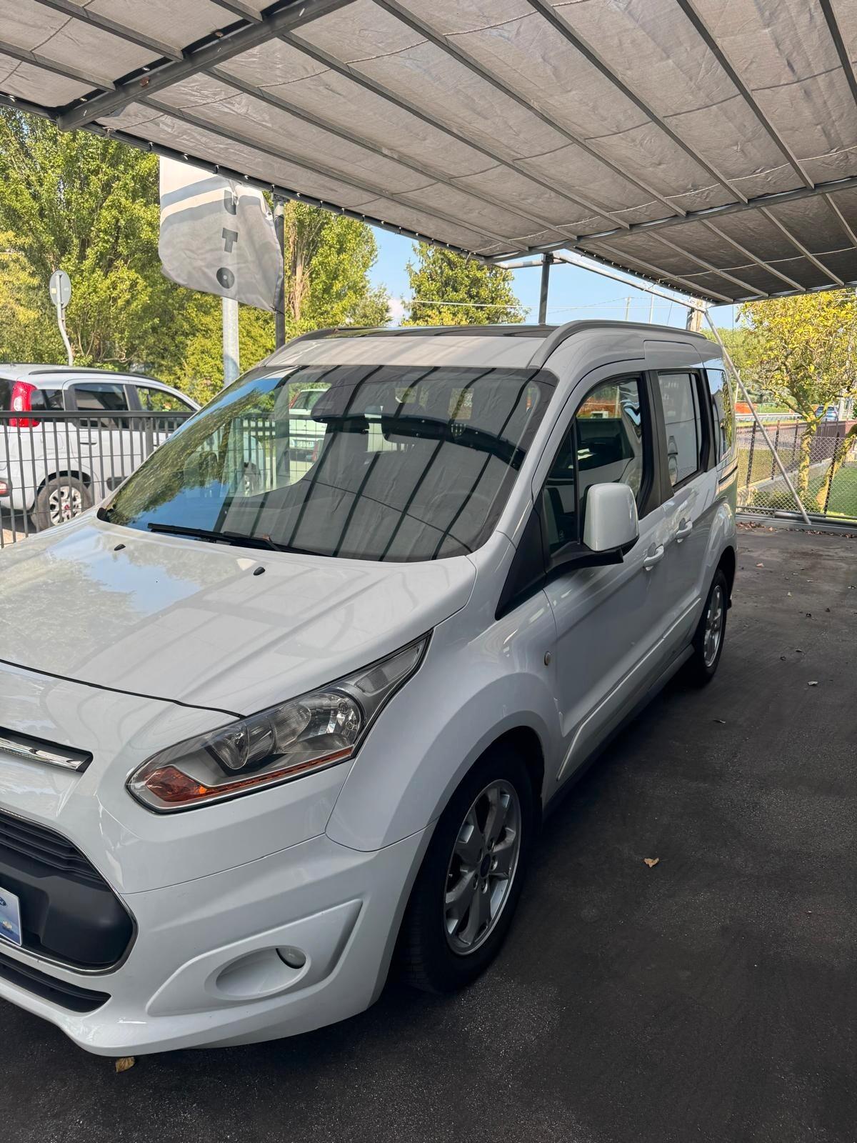 Ford Tourneo Connect 1.6 TDCi 115 CV Titanium