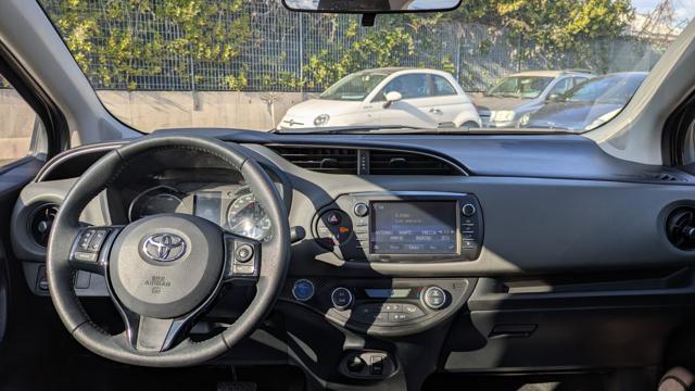 TOYOTA Yaris Hybrid 1.5cc 72cv CAMERA POST. AUTOMATICA