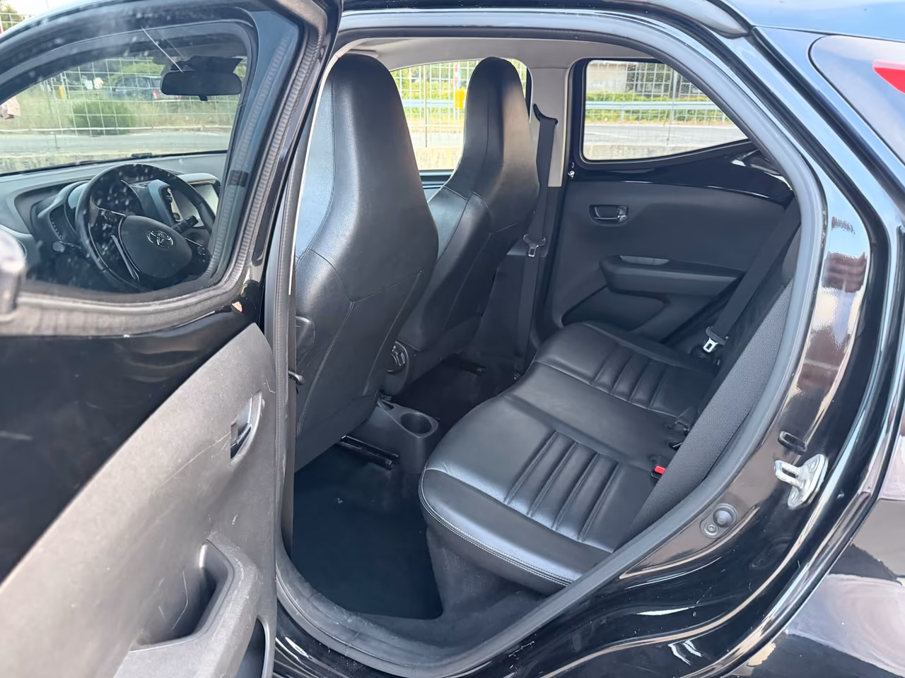 Toyota Aygo Connect 1.0 VVT-i 72 CV 5 porte x-wave MMT