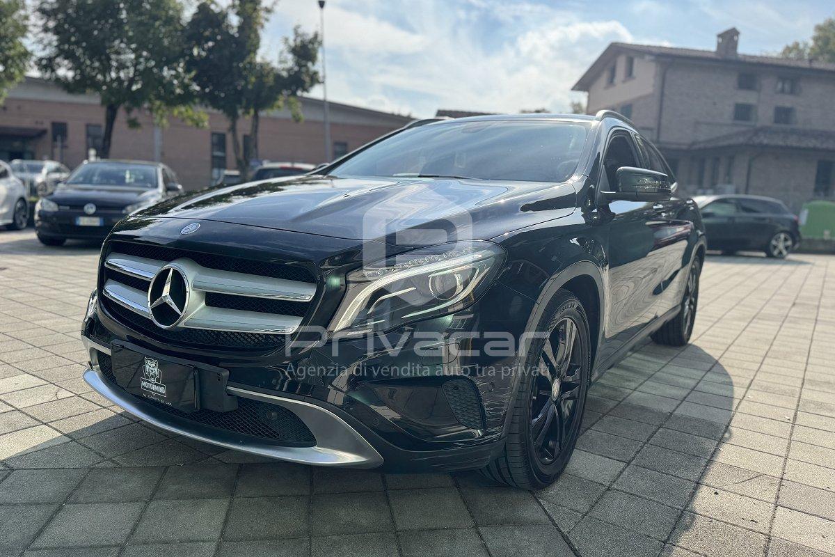 MERCEDES GLA 220 d Automatic 4Matic Sport