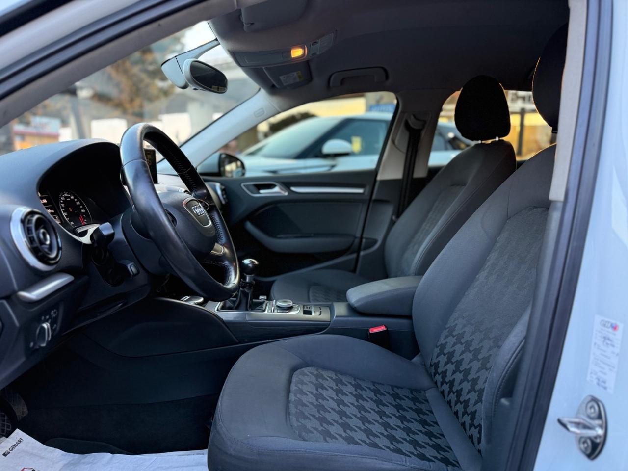 Audi A3 Sportback 1.6 TDI 105cv - 2014