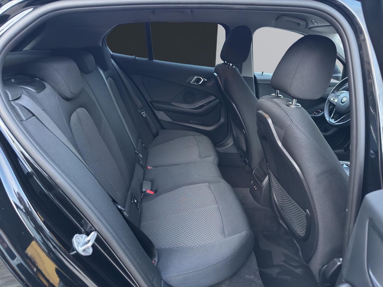 BMW 116 d 5p. AUT. DARK NIGHT - MY21