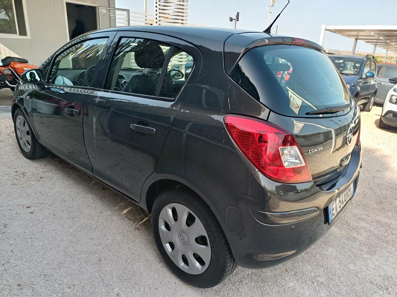 Opel Corsa 1.2 85CV 5 porte GPL-TECH Edition PARI AL NUOVO