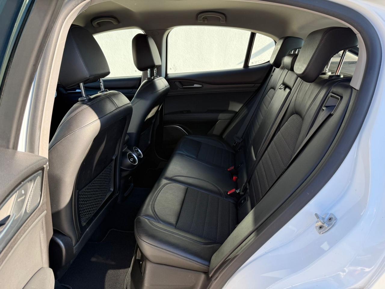 Alfa Romeo Stelvio 2.2 Turbodiesel 150 CV AT8 RWD Super