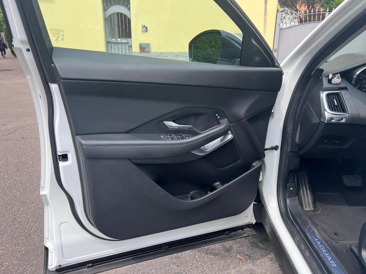 Jaguar E-Pace 2.0D R-Dynamic S MHEV #10767