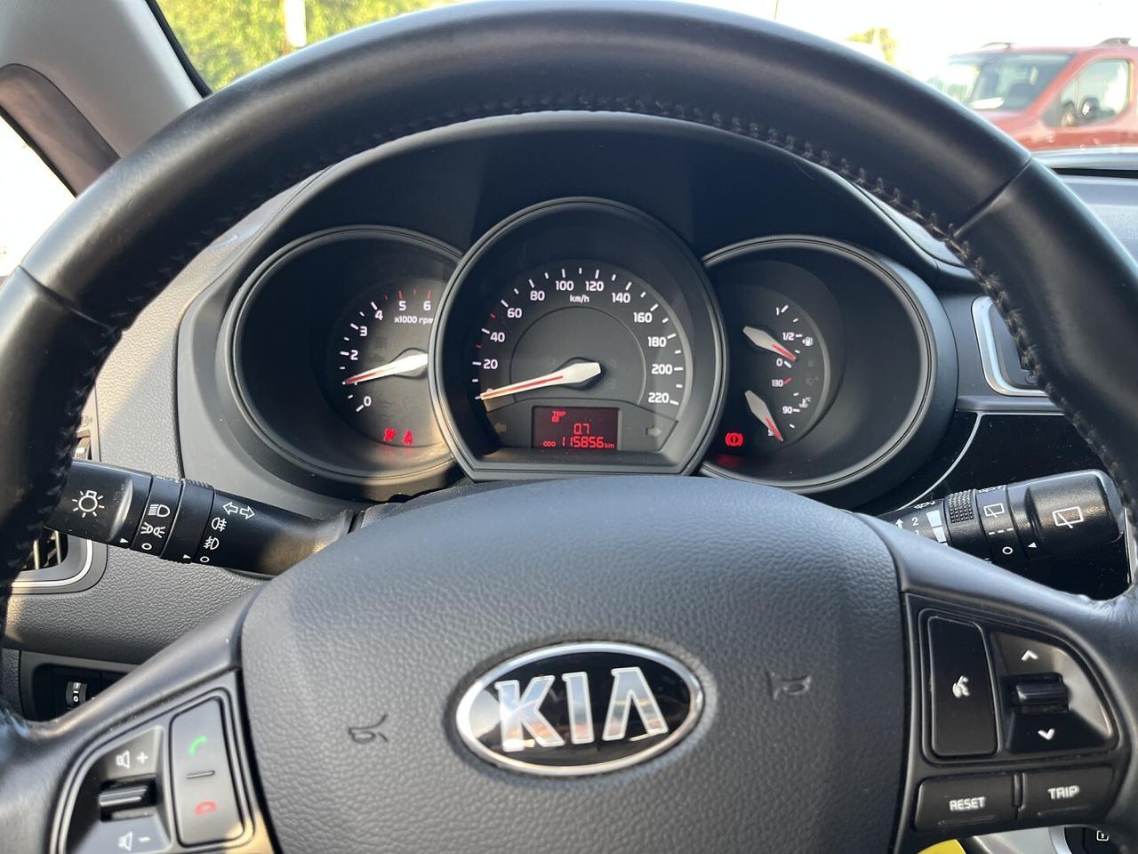 KIA RIO 1200 CRDI 75 CV ACTIVE
