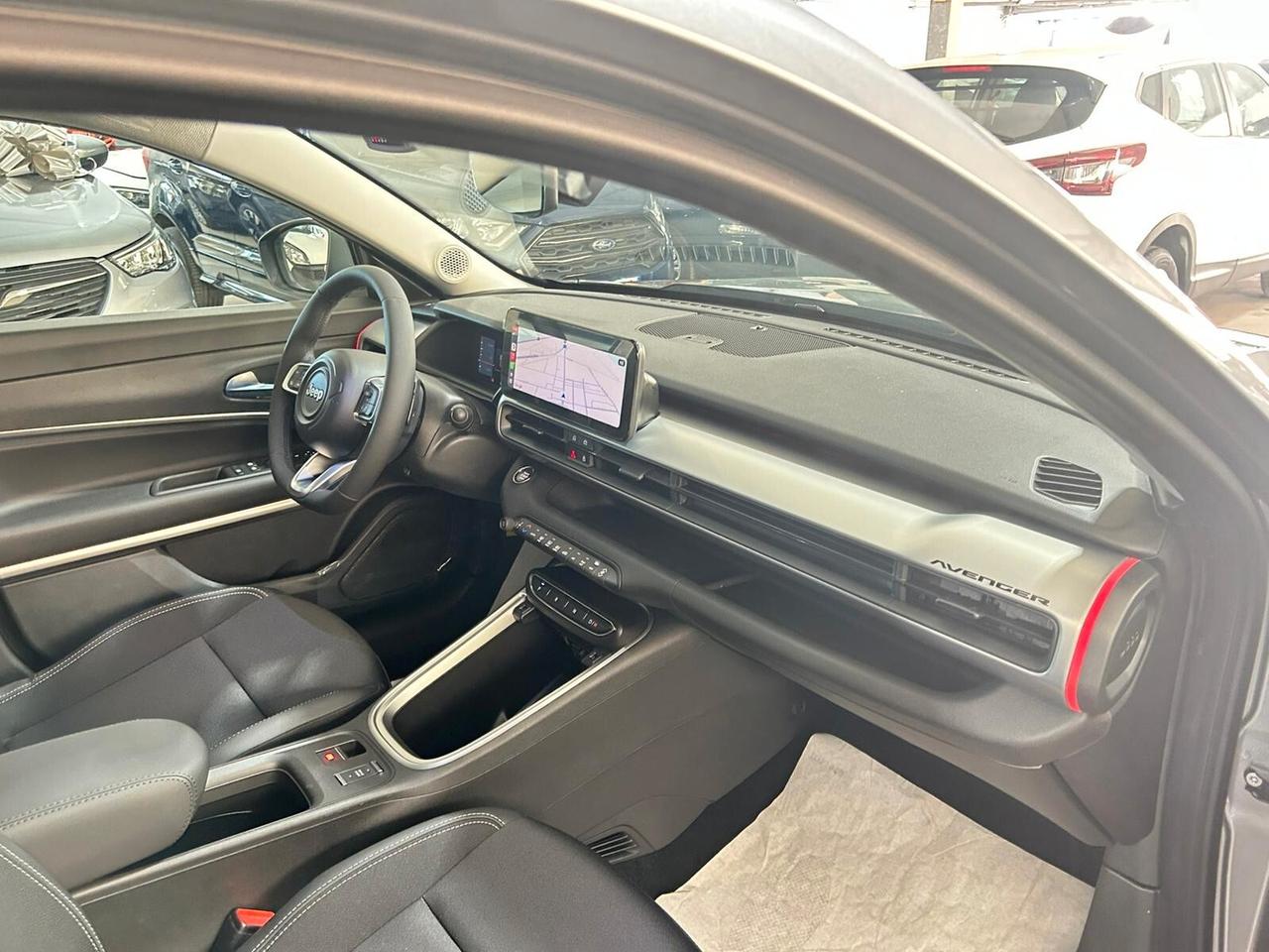 Jeep Avenger 1.2 Turbo 110 CV MHEV Summit