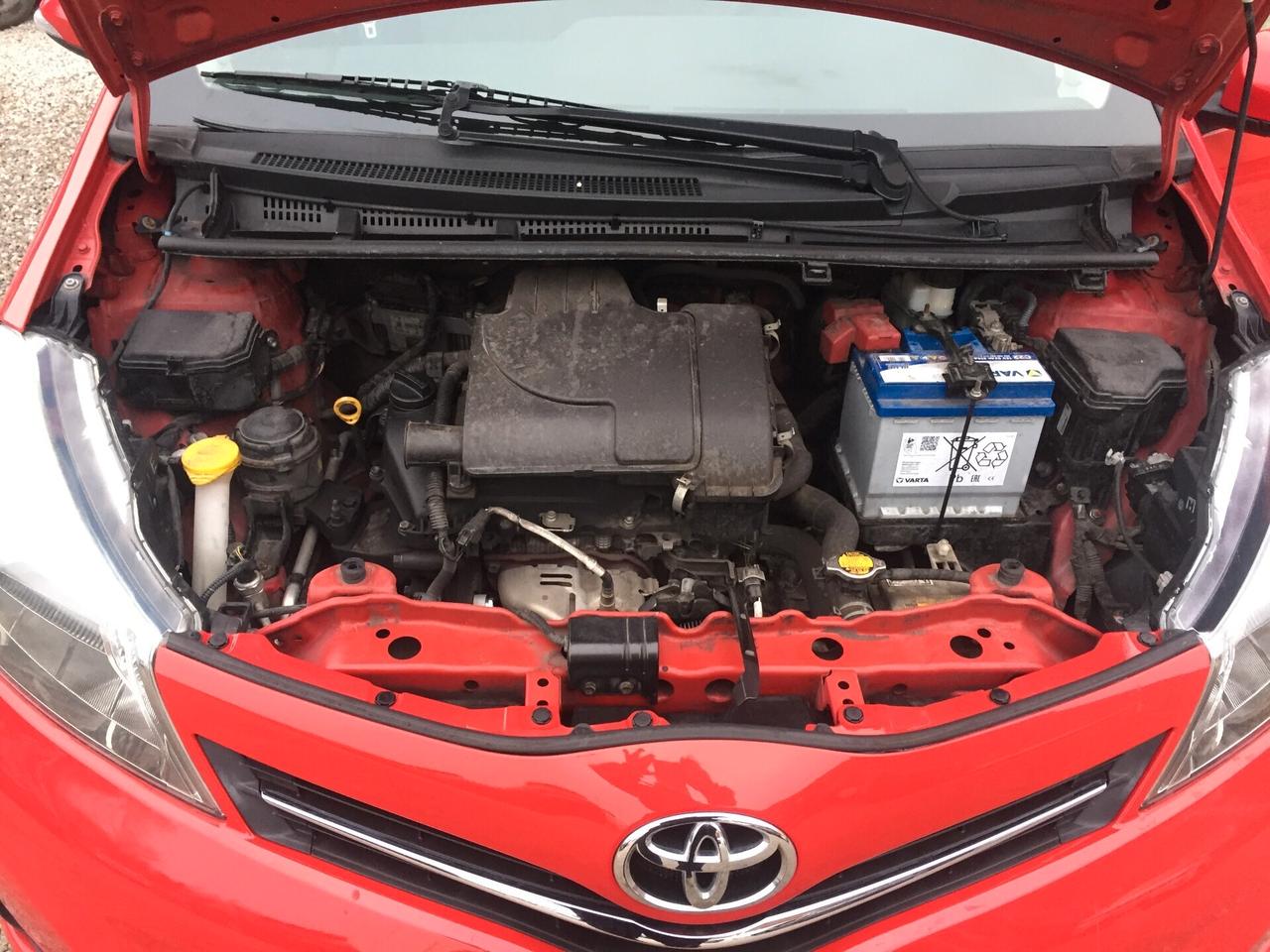 Toyota Yaris 1.0 5 porte Lounge