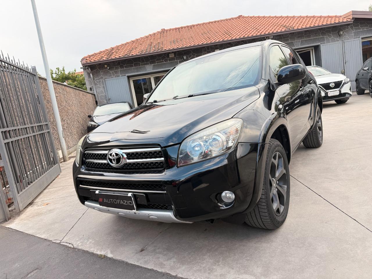 Toyota RAV 4 RAV4 Crossover 2.2 D-Cat 177 CV Luxury