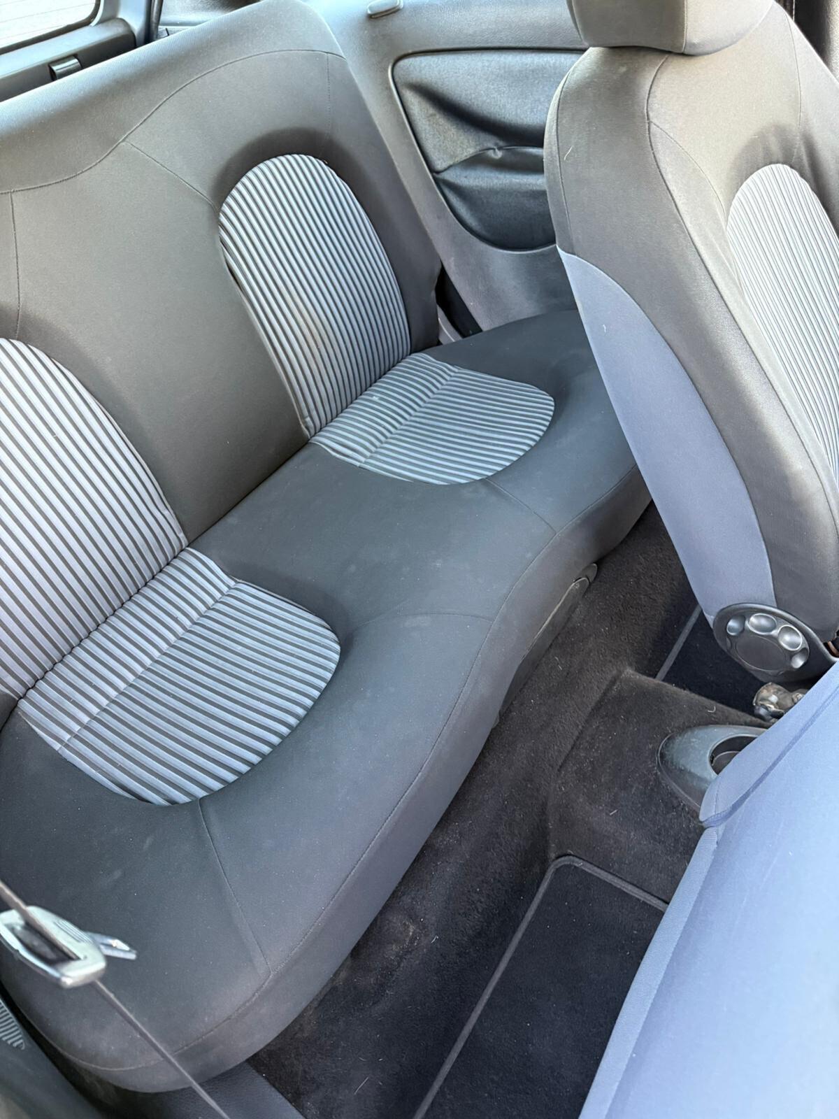 Lancia Ypsilon 1.3 MJT 90 CV Oro