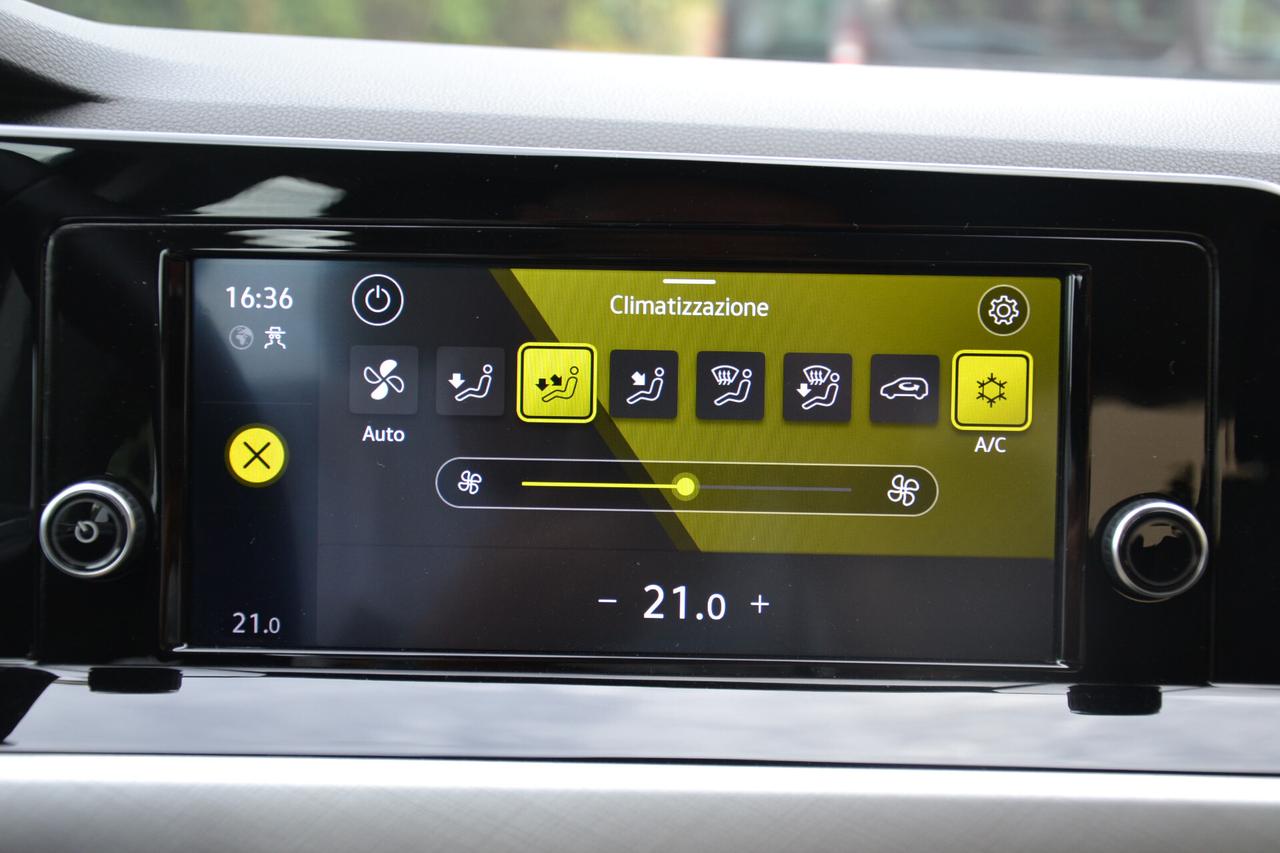 Volkswagen Golf 1.0 eTSI 110CV HYBRID DSG **PREZZO VERO**UNIPRO'