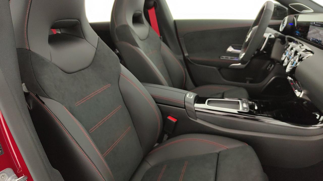 Mercedes-Benz CLA Shooting Brake AMG 35 AMG Line Premium Plus 4matic auto