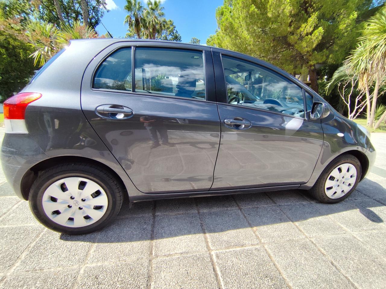Toyota Yaris 1.3 5 porte Sol