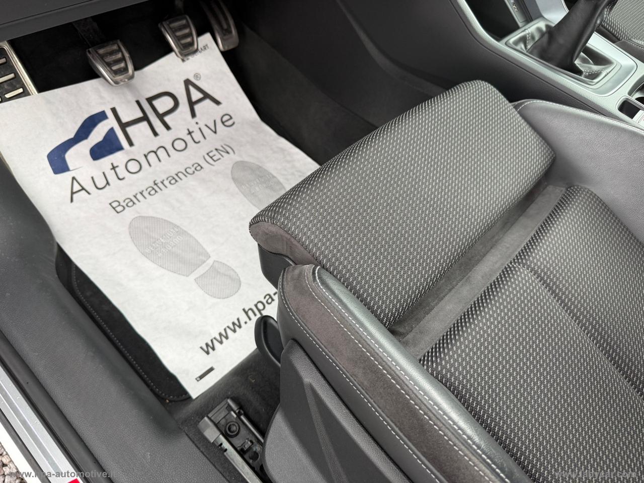 AUDI Q3 2.0TDI quattro S-LINE NAVI LED CERCHI 20 PELLE RETROCAMERA