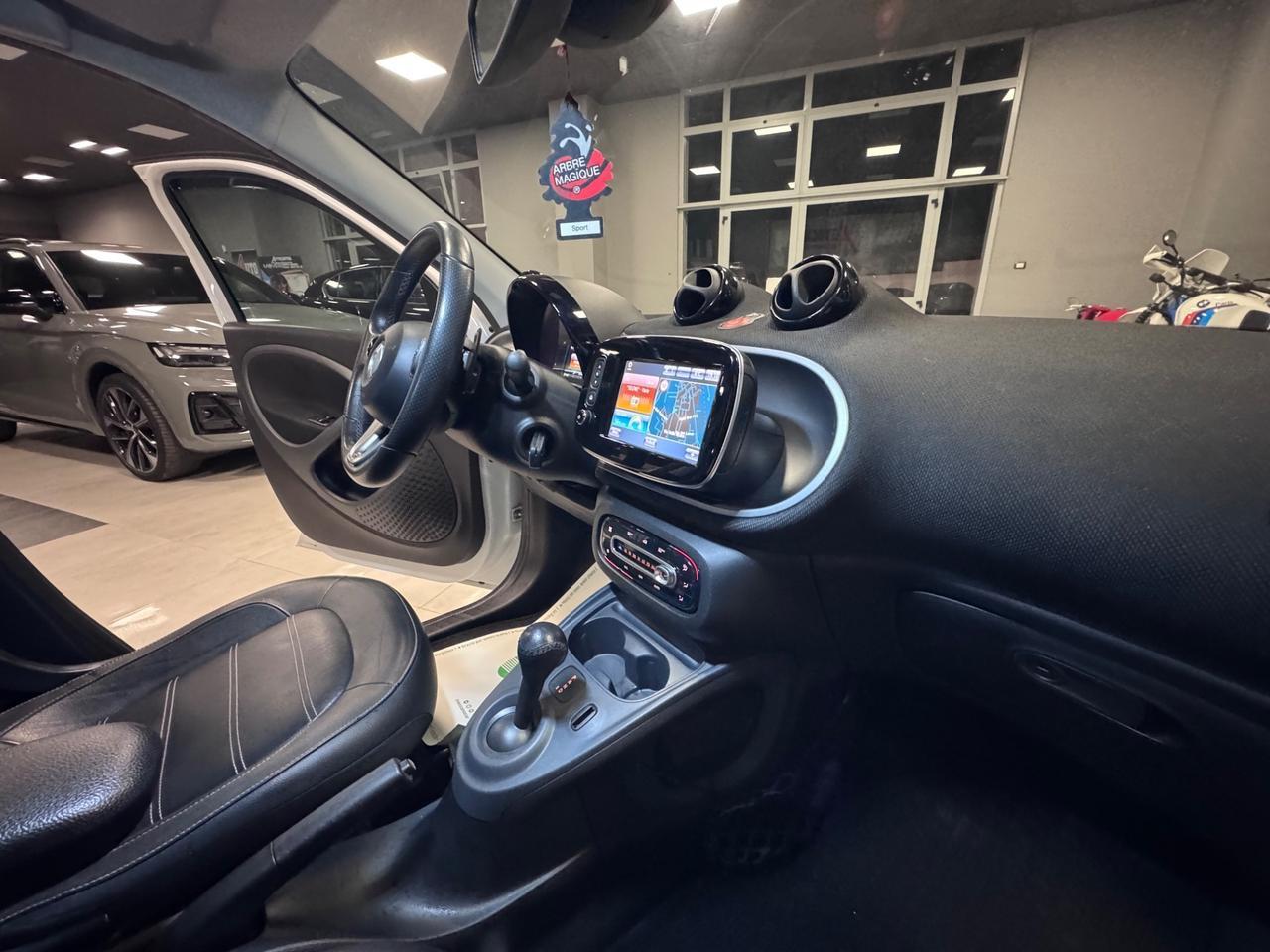 SMART FOR FOUR 900 BENZINA AUTOMATICA PASSION