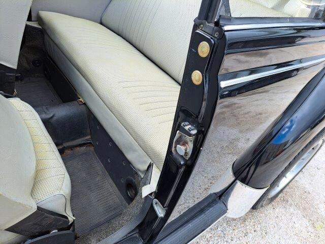 Volkswagen MAGGIOLONE CABRIO KARMANN 1303 - ASI-