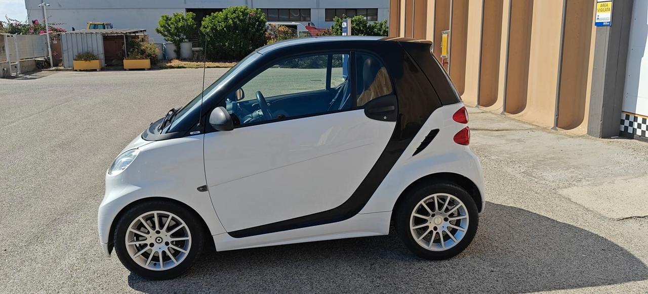 SMART FORTWO 451 1.0 BENZINA 71CV - 2012