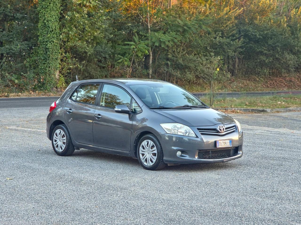Toyota Auris 1.4 D-4D 5 porte CV-90 E4 Manuale NEO 2010