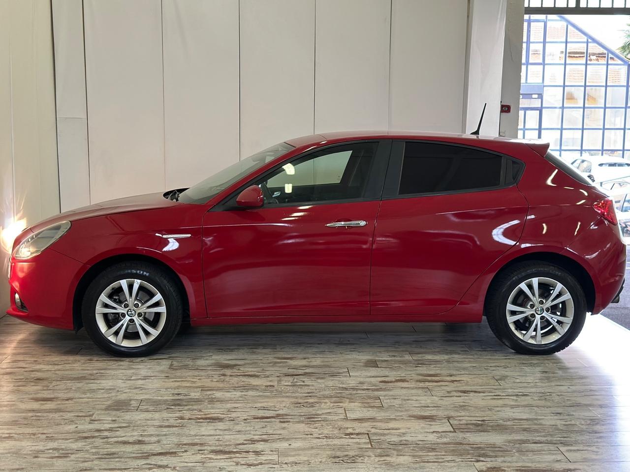Alfa Romeo Giulietta 1.4 Benzina Ok Neopatentati