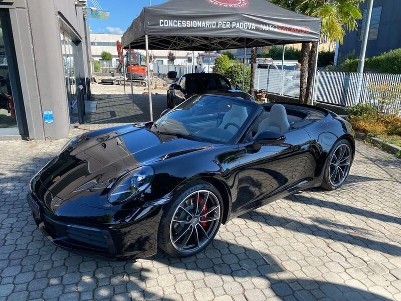 Porsche 911 992 Carrera 4 Cabriolet (992.1)