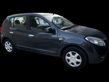 Dacia Sandero 1.4 8V GPL Lauréate Ok Neopatentati