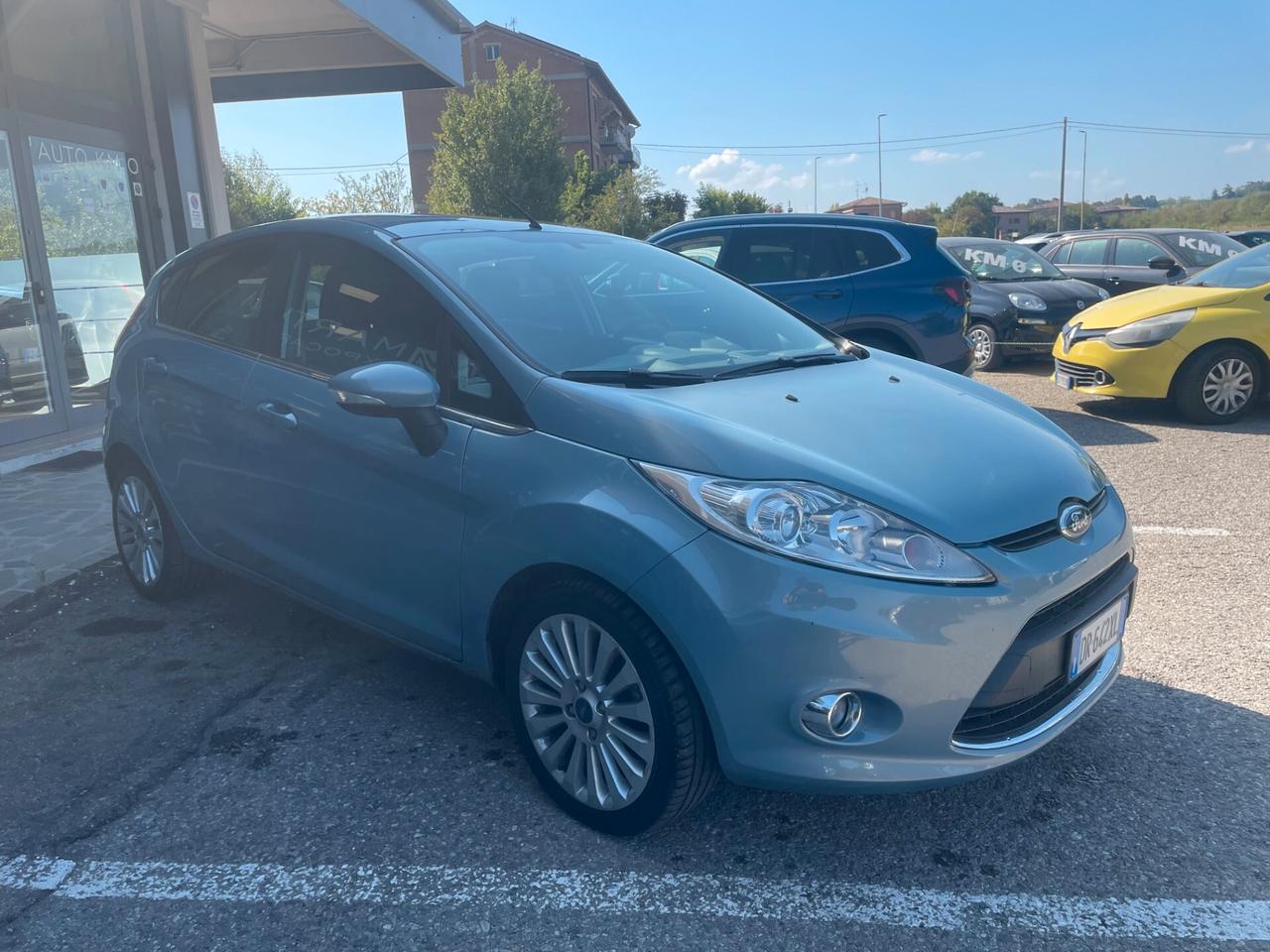 Ford Fiesta 1.6 TDCi 90CV 5 porte DPF Titanium