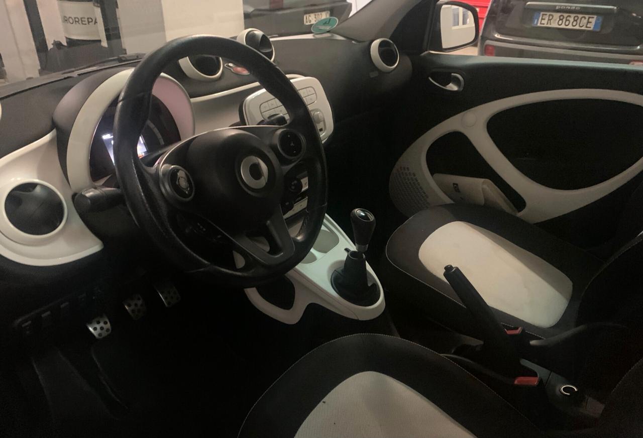 Smart ForFour 70 1.0 Passion MANUALE GARANZIA