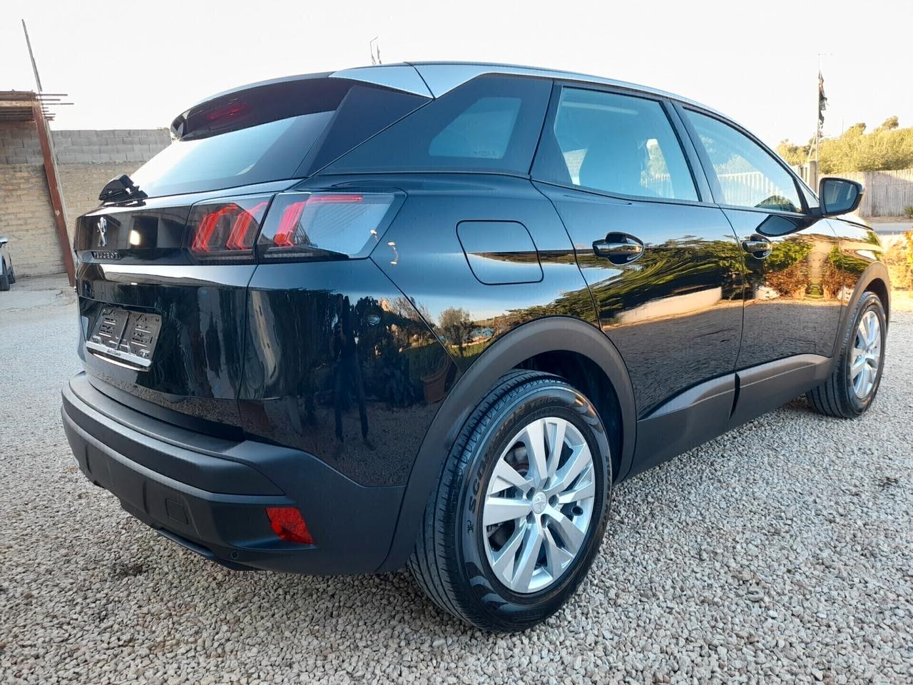 Peugeot 3008 BlueHDi 130 CAMBIO MANUALE ANNO 2022