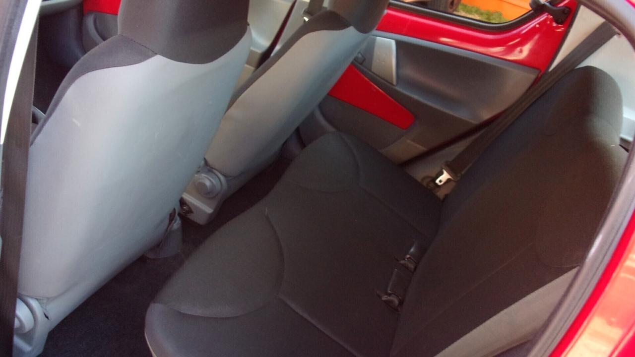 Toyota Aygo 1.0 12V VVT-i 5 porte Now