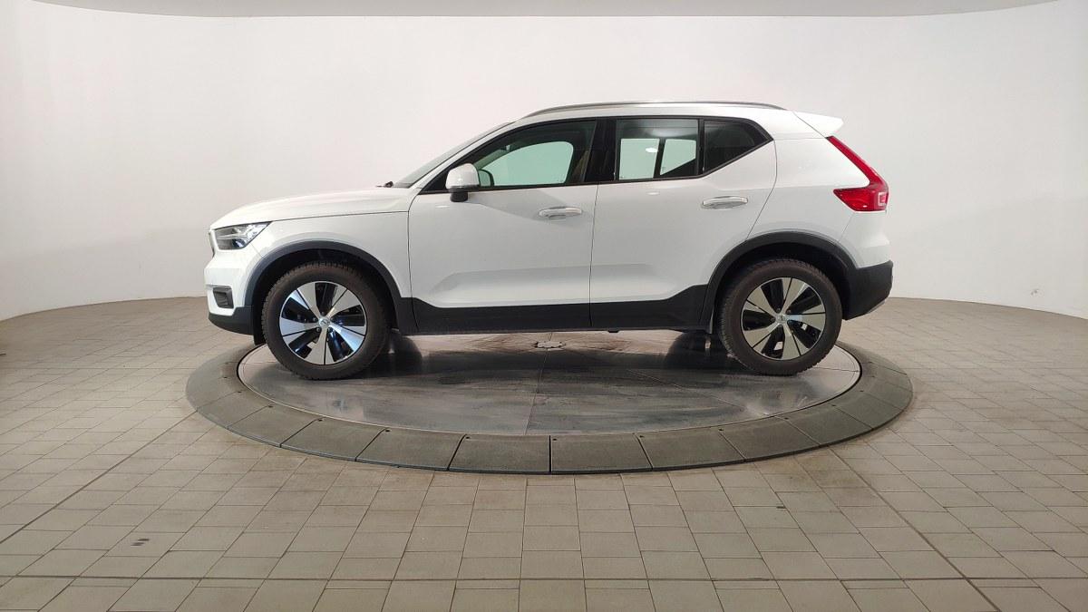 VOLVO Xc40 T2 Geartronic Momentum Pro N-1