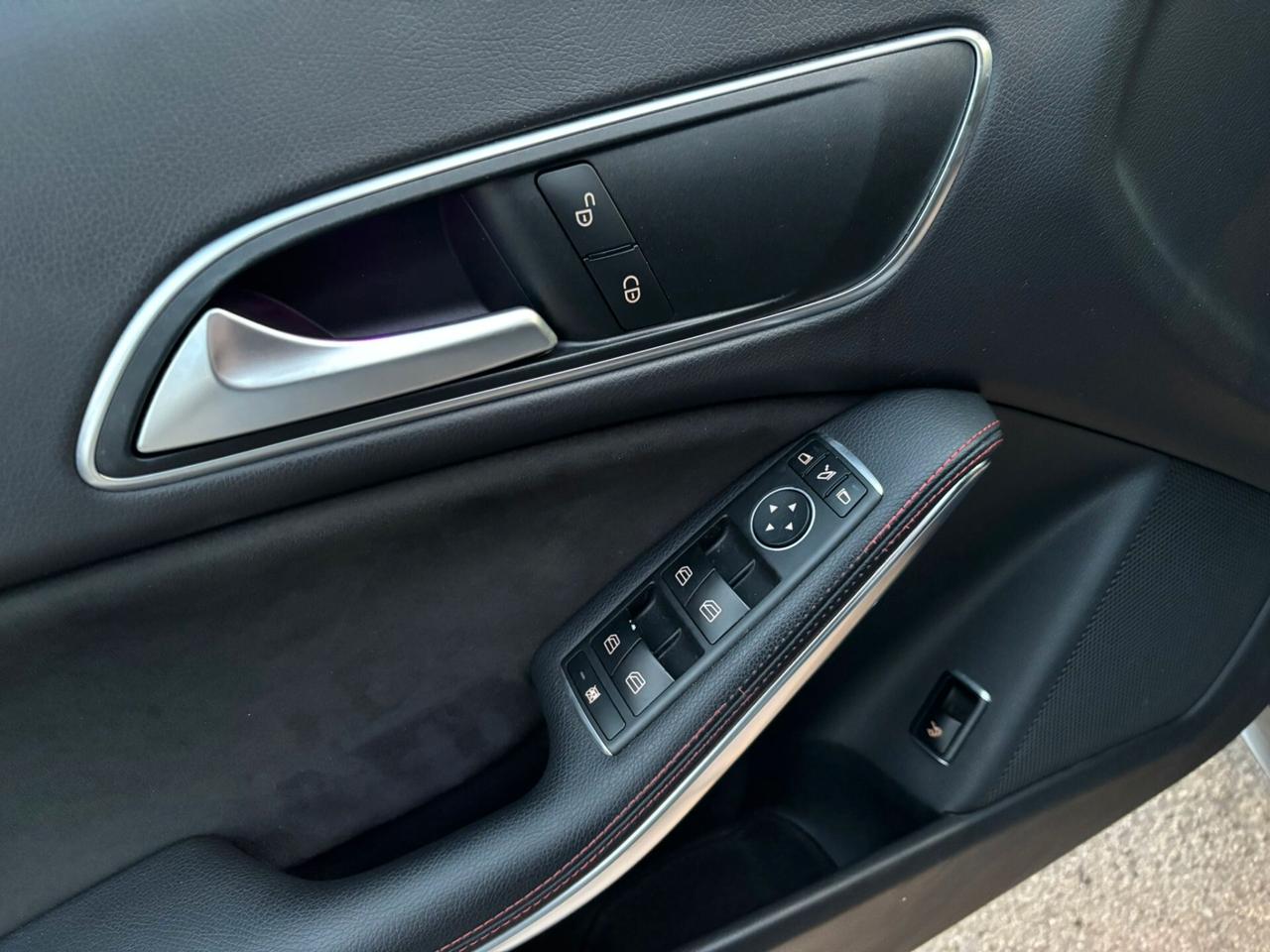 Mercedes CLA 180d Premium Night ed - 2018