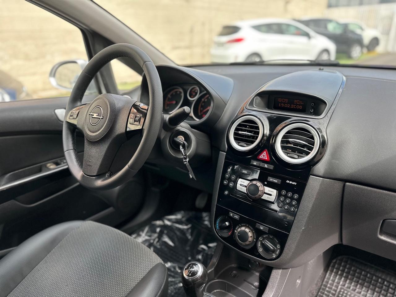 Opel Corsa 1.2 5 porte - 2008