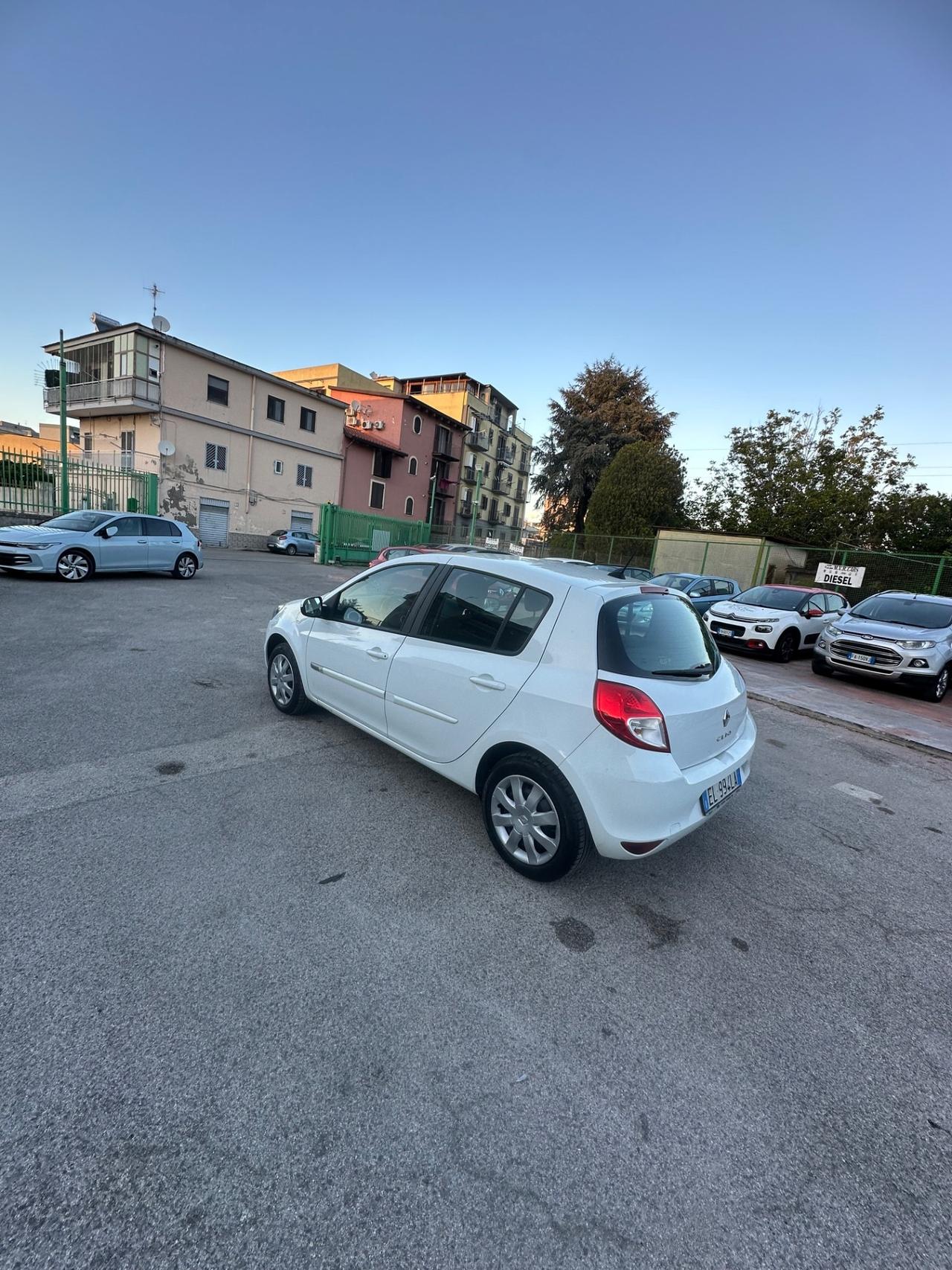 Renault Clio 1.2 16V 5 porte GPL Dynamique