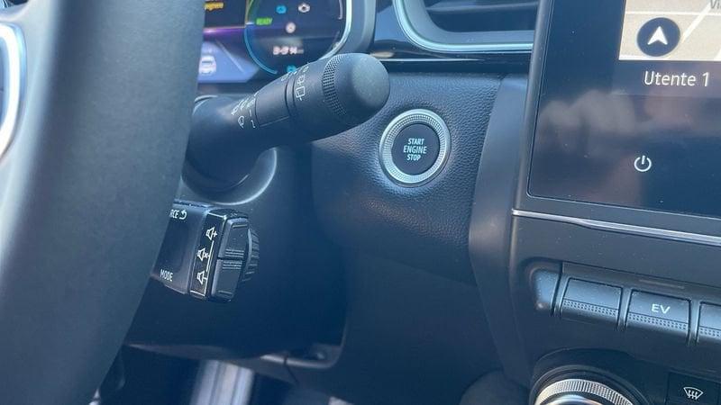 Renault Captur 1.6 E-TECH Plug-in Hybrid 160cv Rive Gauche 1.6 E-TECH Plug-in Hybrid 160cv Initiale Pa