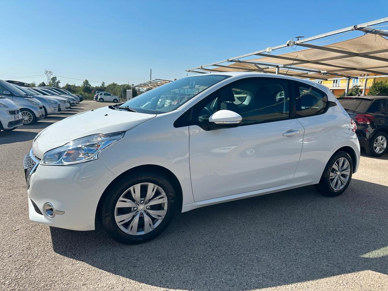 Peugeot 208 Benzina