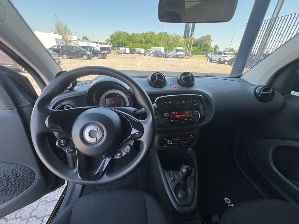 Smart fortwo EQ Pure