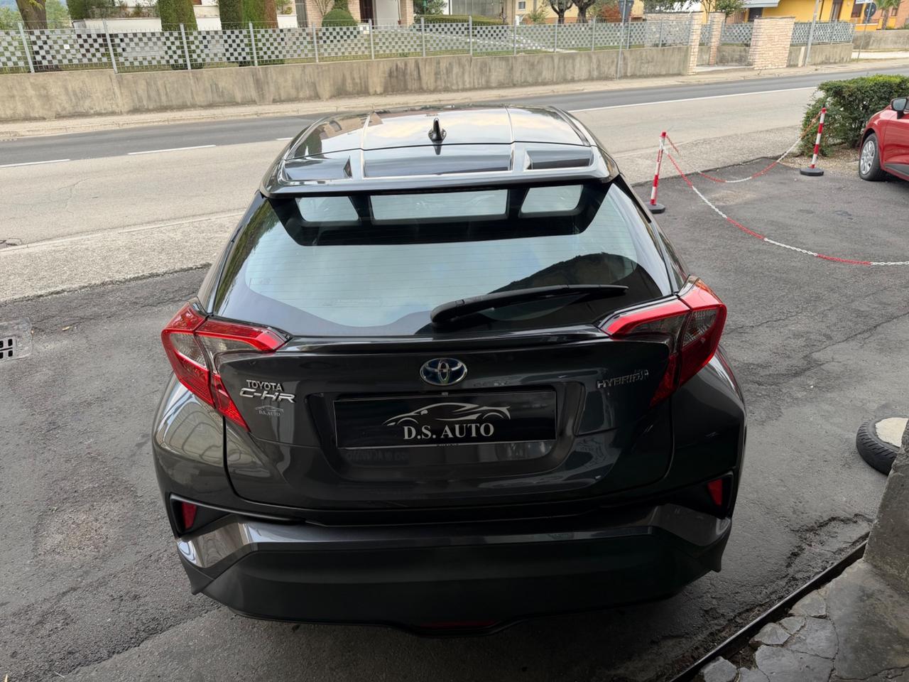 Toyota C-HR 1.8 Hybrid E-CVT Lounge