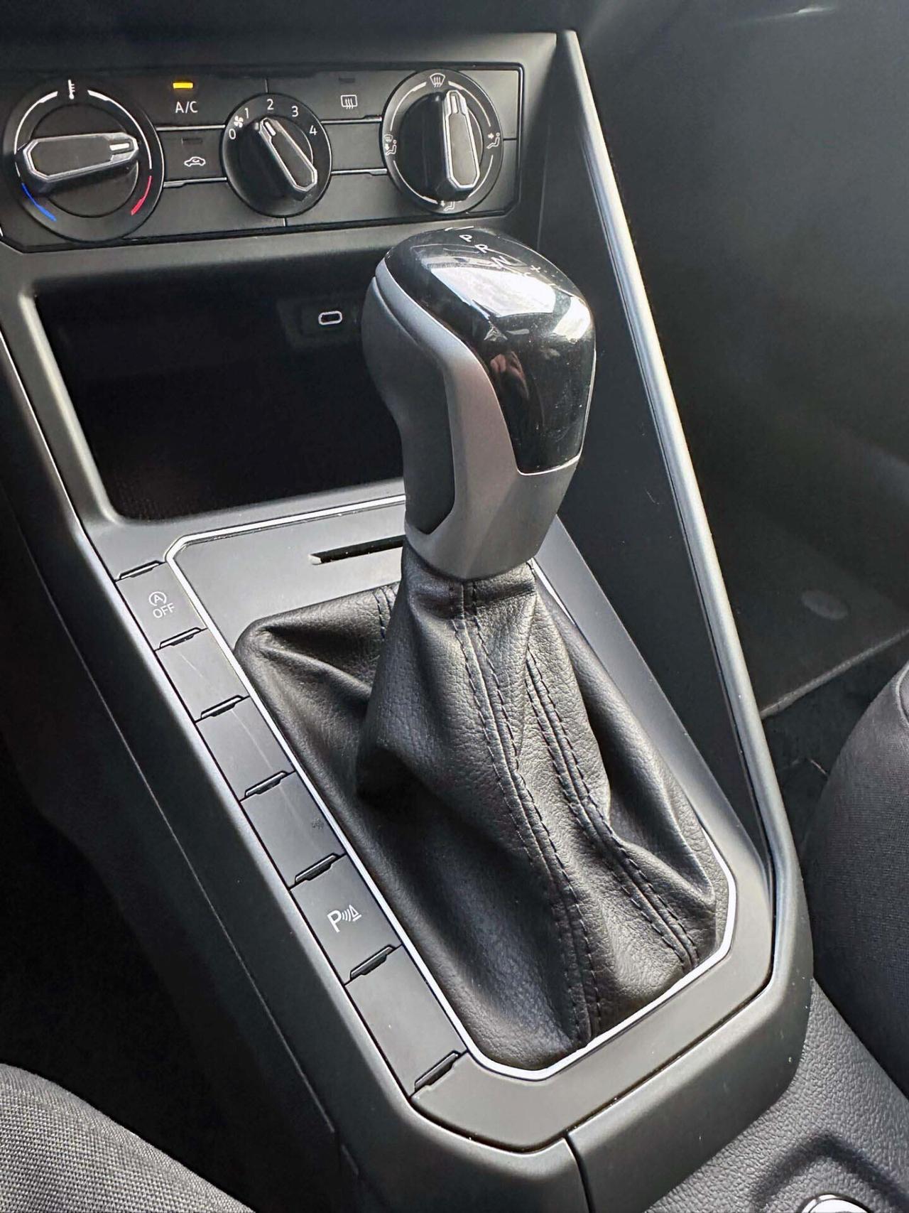 Volkswagen Taigo 1.0 TSI 110 CV DSG R-Line Tetto Apribile