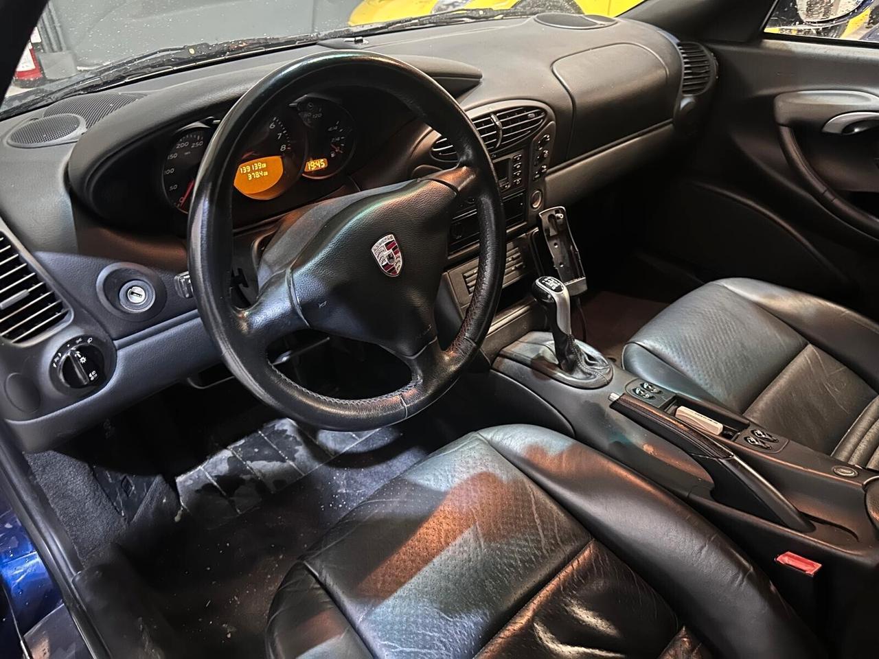 Porsche Boxster 2.7i 24V cat