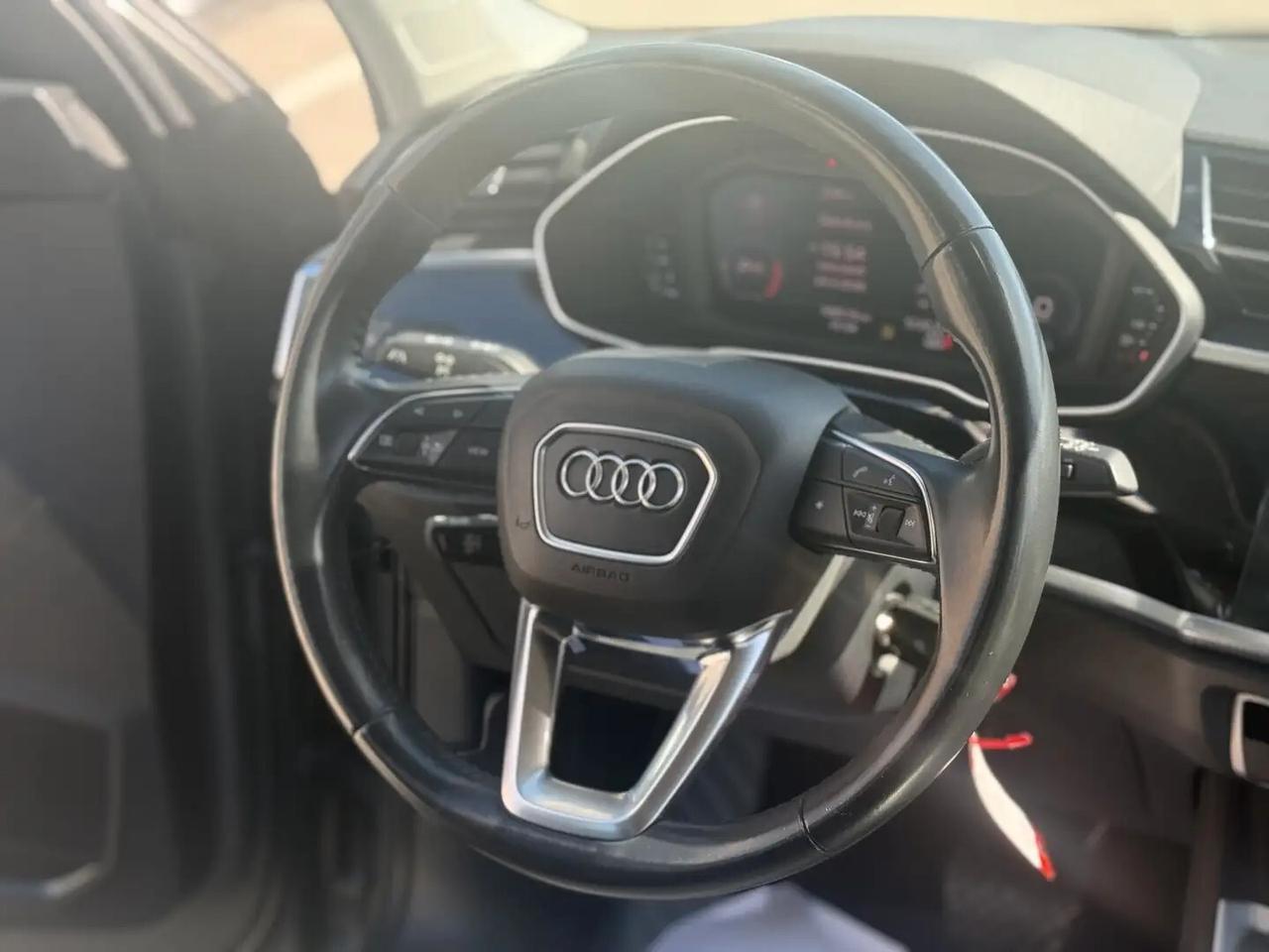 Audi Q3 35 TDI quattro S line edition